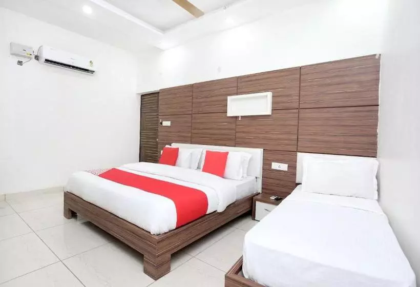 Oyo 14790 Hotel Destiny Inn