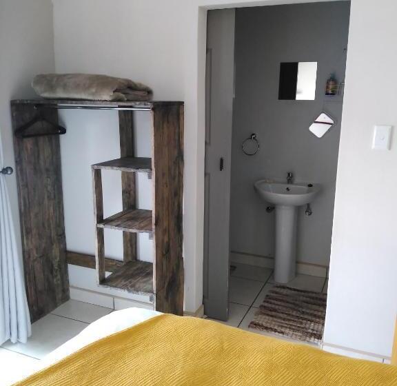 پانسیون Die Windpomp Guesthouse