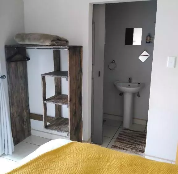 پانسیون Die Windpomp Guesthouse