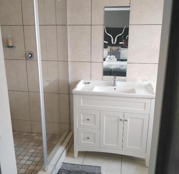 پانسیون Die Windpomp Guesthouse