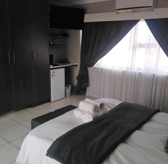 پانسیون Die Windpomp Guesthouse