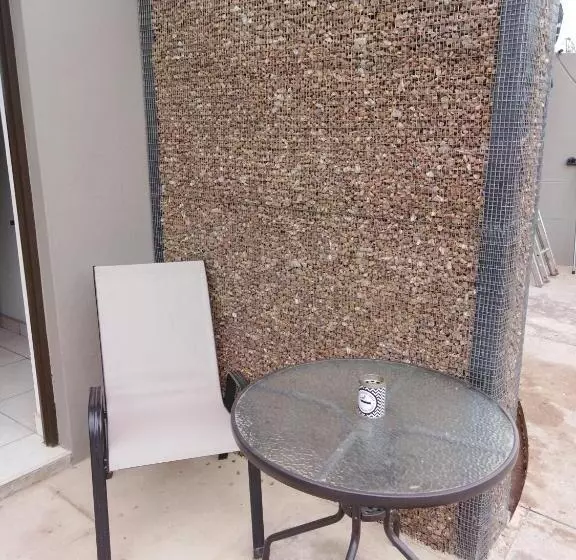 پانسیون Die Windpomp Guesthouse