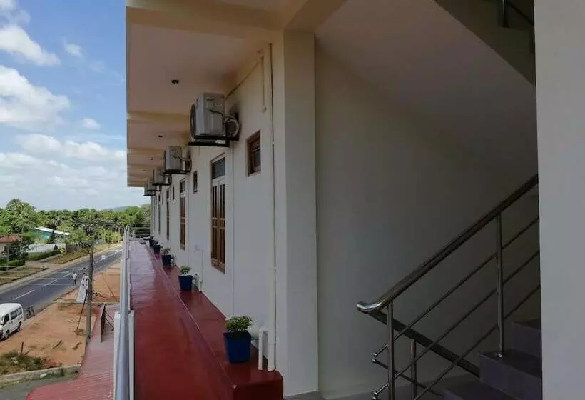 هتل Hero Palace