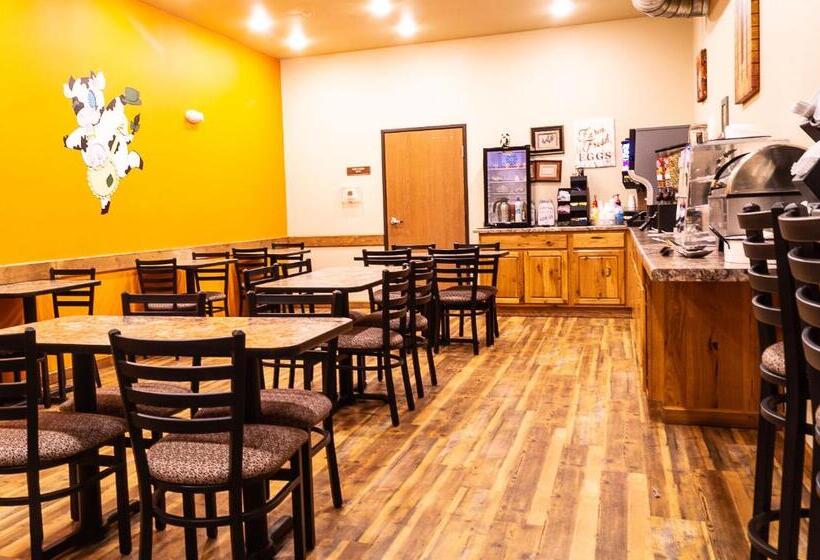 فندق Newcastle Lodge & Convention Center