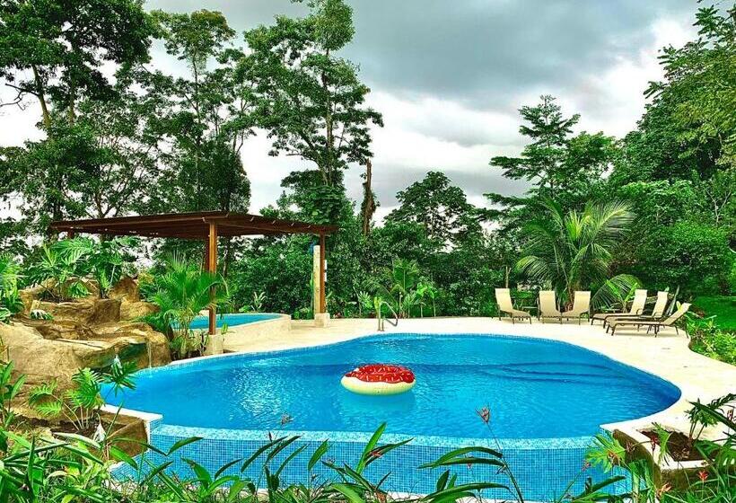 بنسيون Villa Tucan