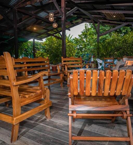 بنسيون Villa Tucan