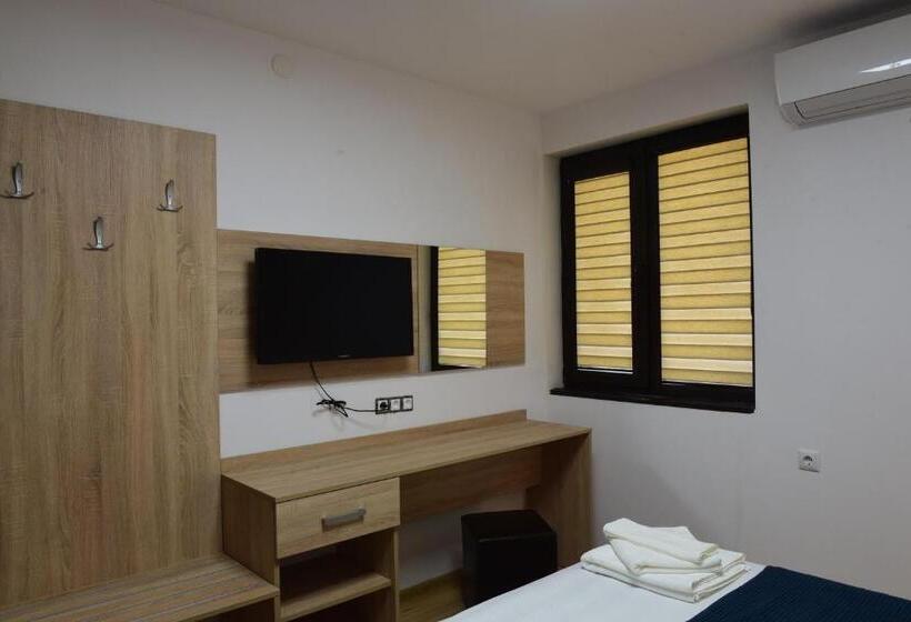 فندق Active Apartments