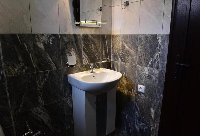 فندق Active Apartments