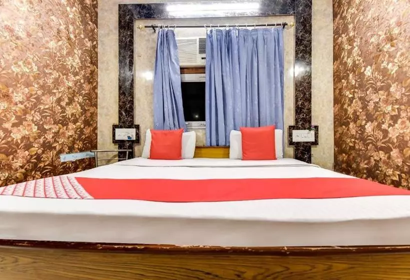 ホテル Gurumehar Residency