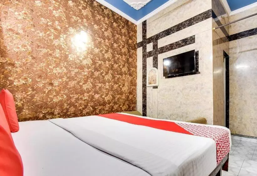 ホテル Gurumehar Residency