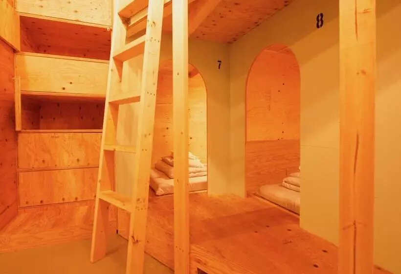 Majatalo Ishigaki Guesthouse Hive