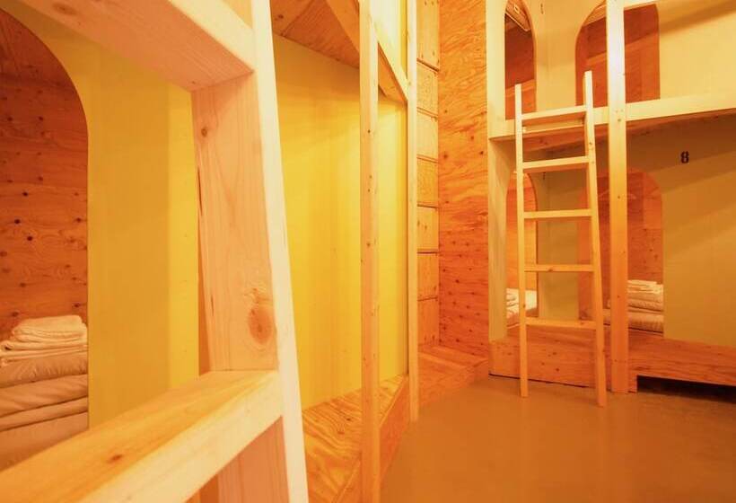 پانسیون Ishigaki Guesthouse Hive