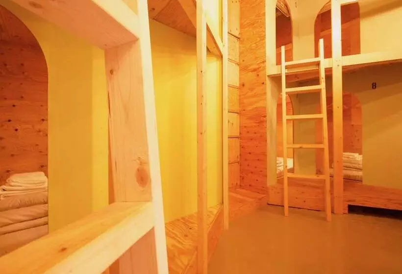 Majatalo Ishigaki Guesthouse Hive