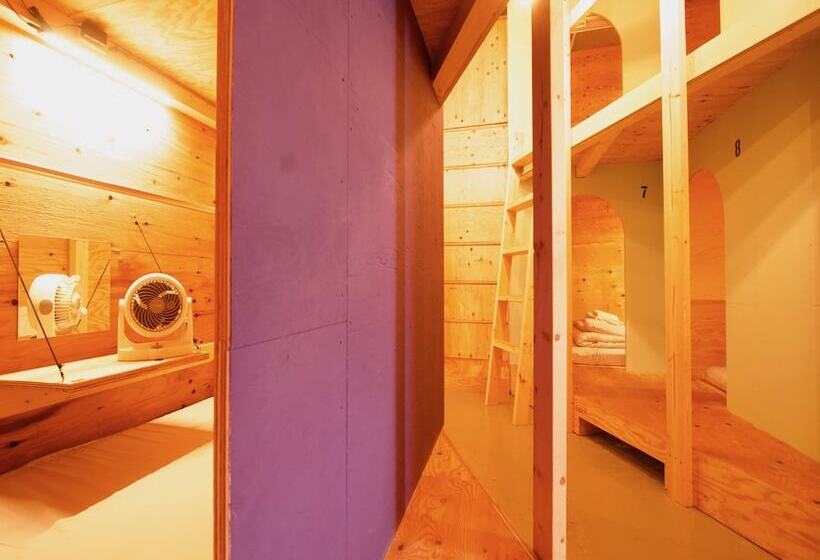 پانسیون Ishigaki Guesthouse Hive