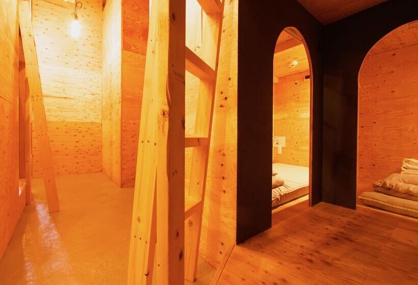 پانسیون Ishigaki Guesthouse Hive