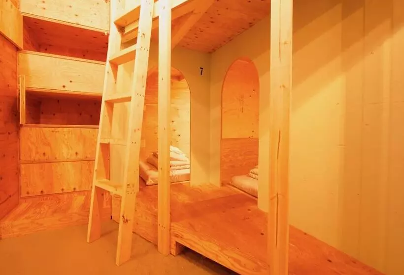 Majatalo Ishigaki Guesthouse Hive