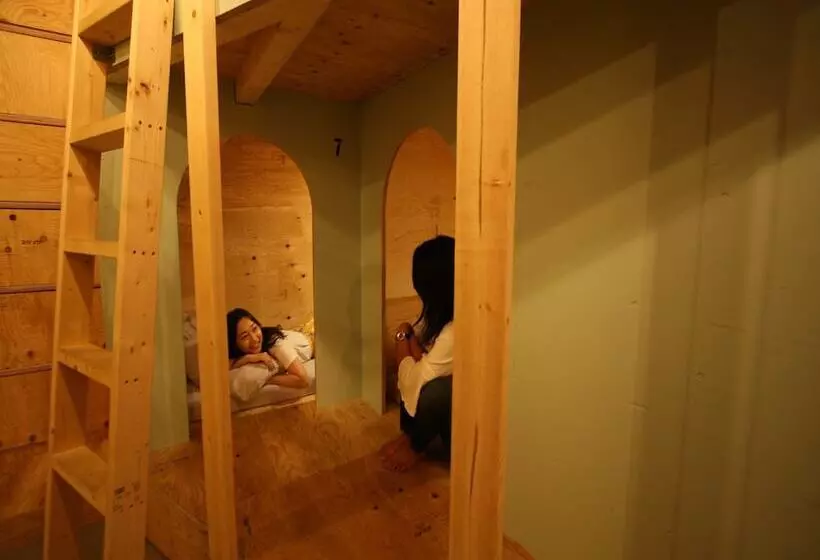 Majatalo Ishigaki Guesthouse Hive