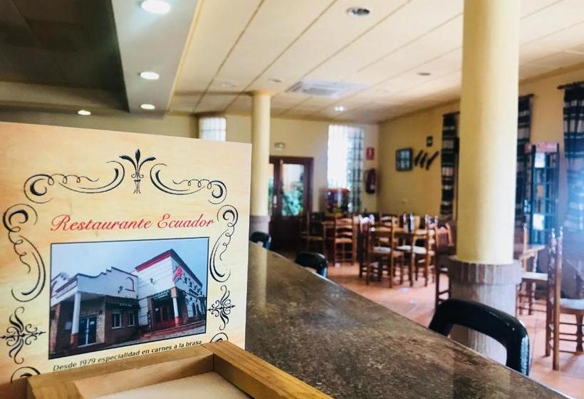 펜션 Hostal Restaurante Ecuador