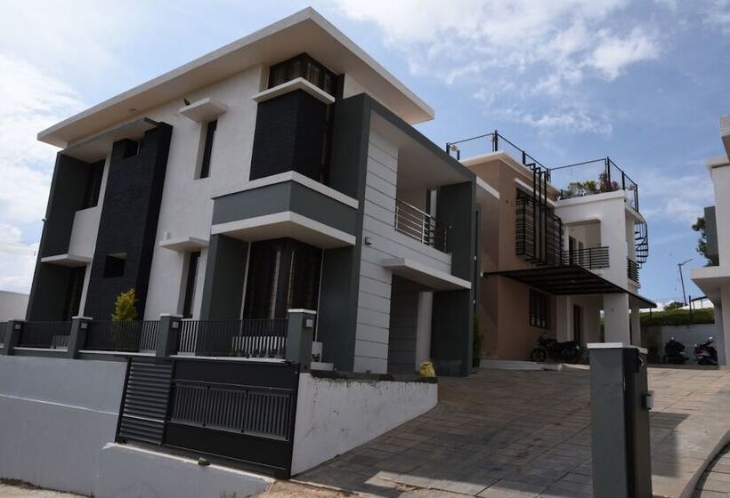 Kurort Albisville Hilltop Mansion