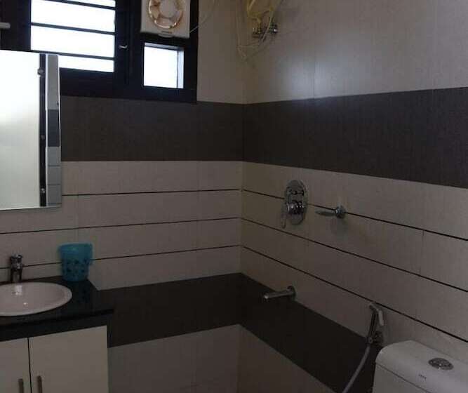 Kurort Albisville Hilltop Mansion