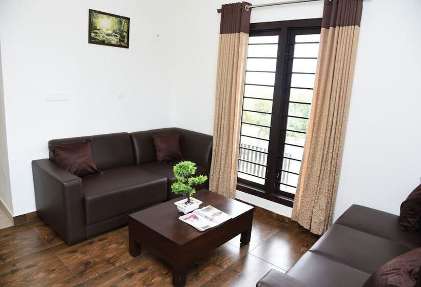 Kurort Albisville Hilltop Mansion