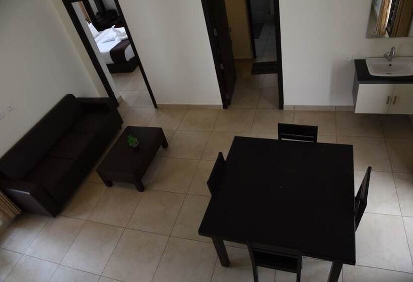 Kurort Albisville Hilltop Mansion