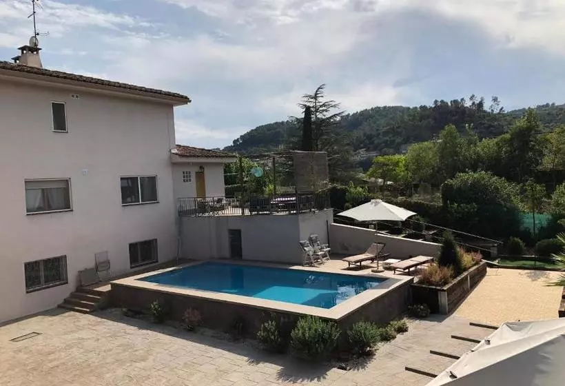 Countryside Bcn B&b