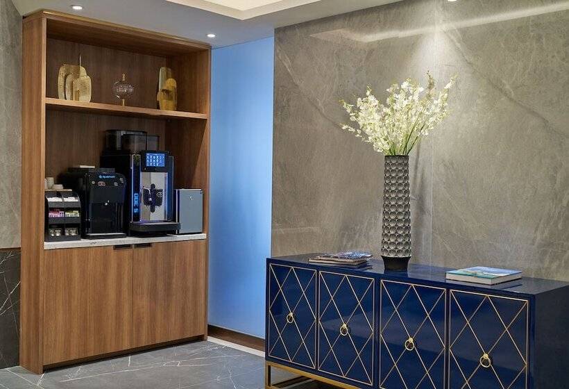 Concorde Hotel New York