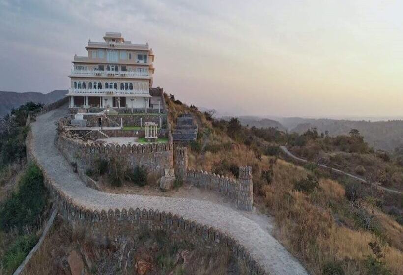 Отель Fateh Safari Suites By Fateh Collection