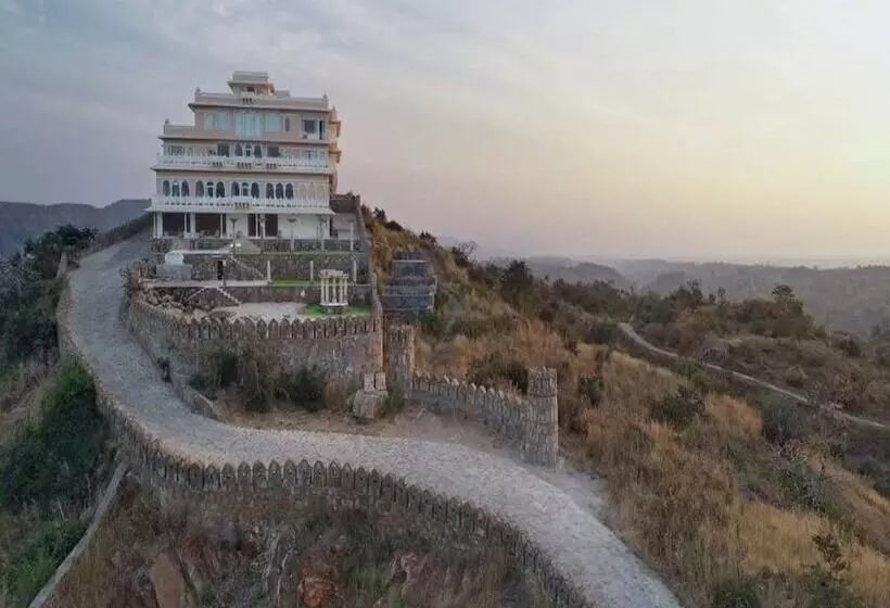 ホテル Fateh Safari Suites By Fateh Collection