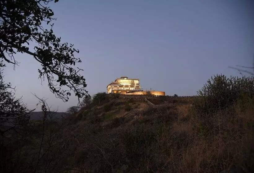 ホテル Fateh Safari Suites By Fateh Collection