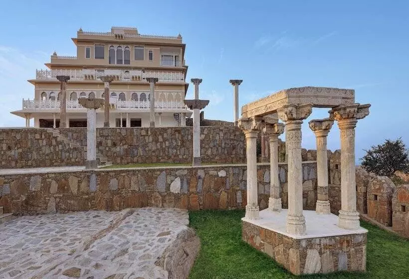 ホテル Fateh Safari Suites By Fateh Collection