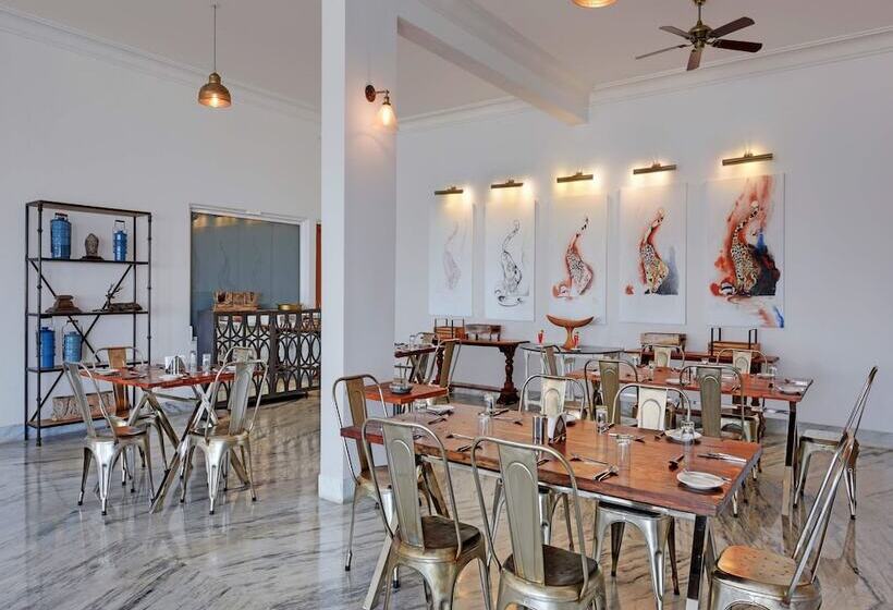 Отель Fateh Safari Suites By Fateh Collection