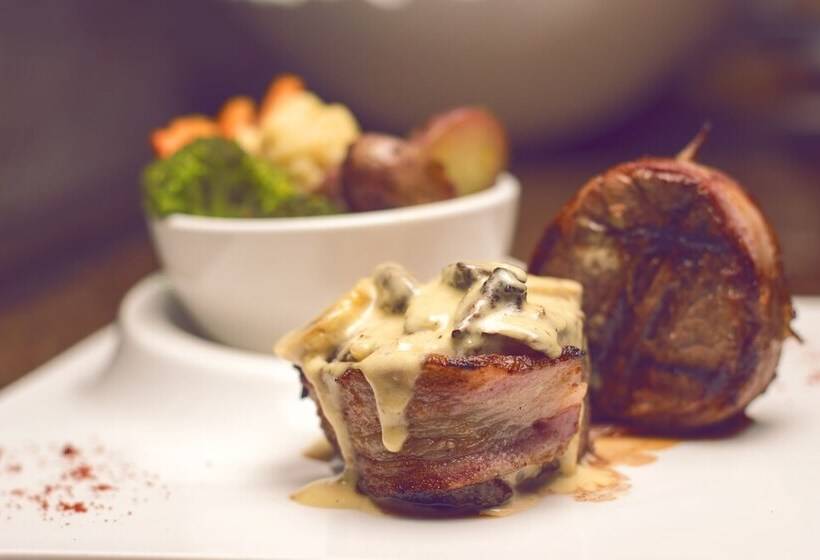 هتل Santa Mónica