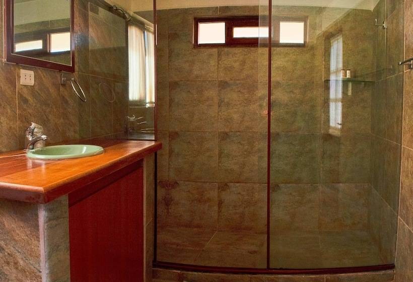 هتل Santa Mónica