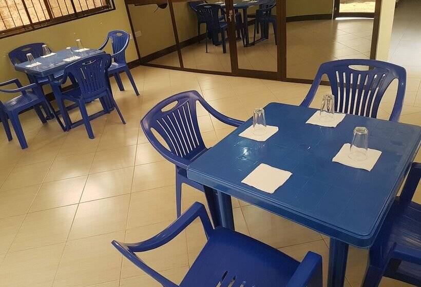 پانسیون Co Msasani Guest House