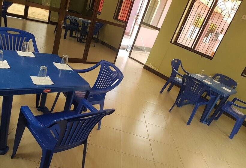 پانسیون Co Msasani Guest House