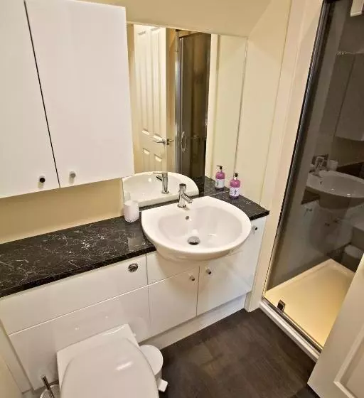 تختخواب و صبحانه Heatherlea