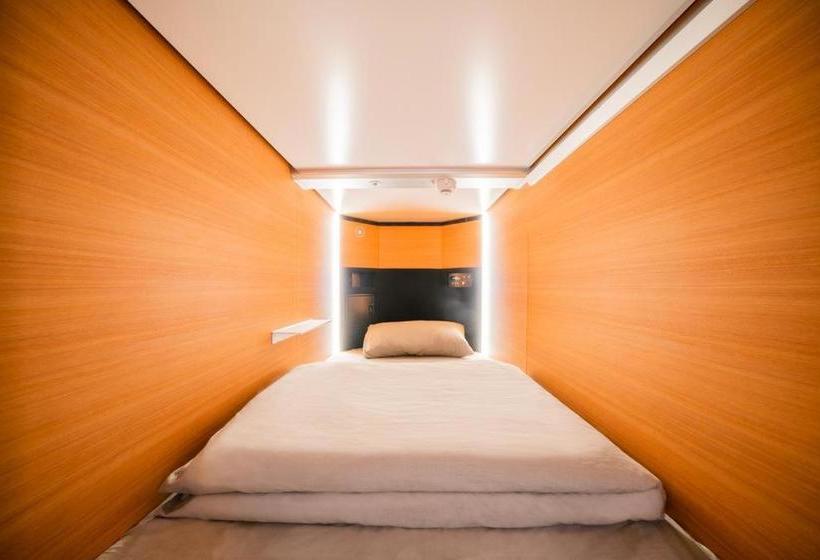 Kapszulahotel Kafnu Taipei