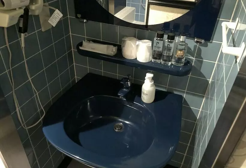 Nishikawaguchi Station Hotel Stay Lounge