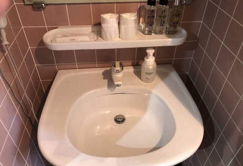 Nishikawaguchi Station Hotel Stay Lounge