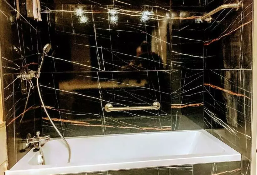 Luxurious Beach Apartment