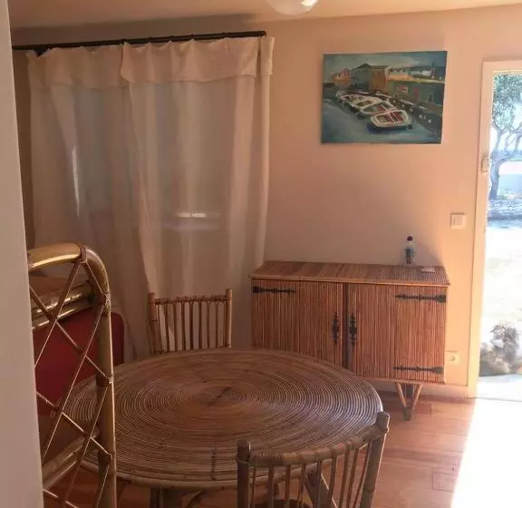 تختخواب و صبحانه A Loghja Di Cavallo Morto