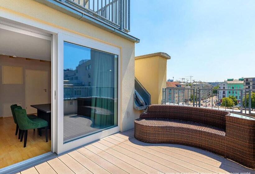 Numa I Strauss Apartments