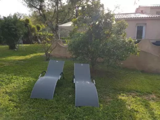 پانسیون Corsica Paddock