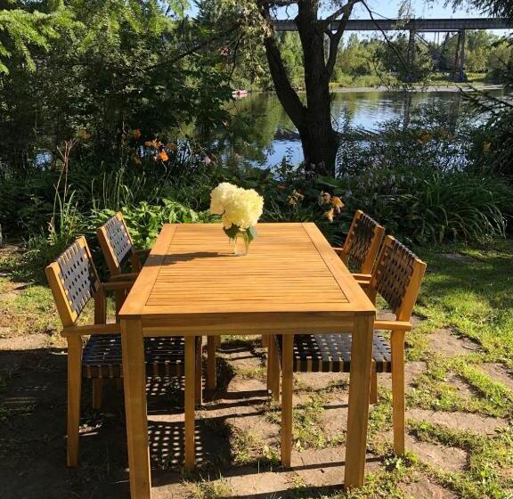 膳宿费 La Maison Jaune D Eastman