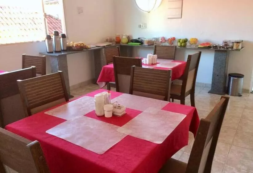 Retkeilymaja Pousada Pinheiro