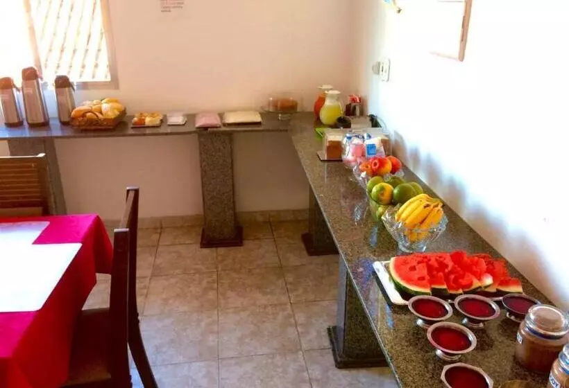 Retkeilymaja Pousada Pinheiro