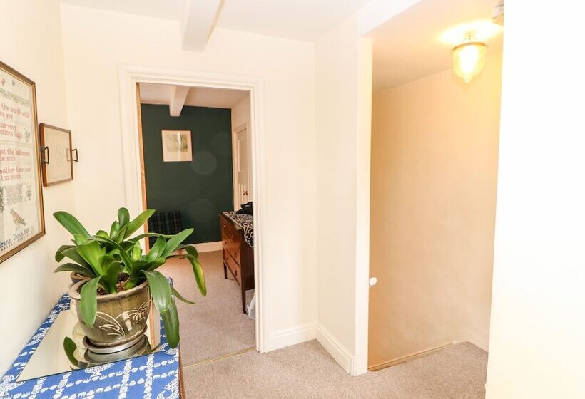 צימר Chare Close Cottage