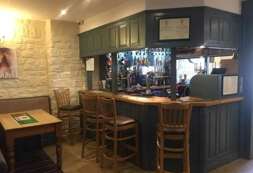 تختخواب و صبحانه Nags Head Pub